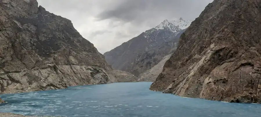 Attabad-See in Hunza – redaktionelles Seitenbild