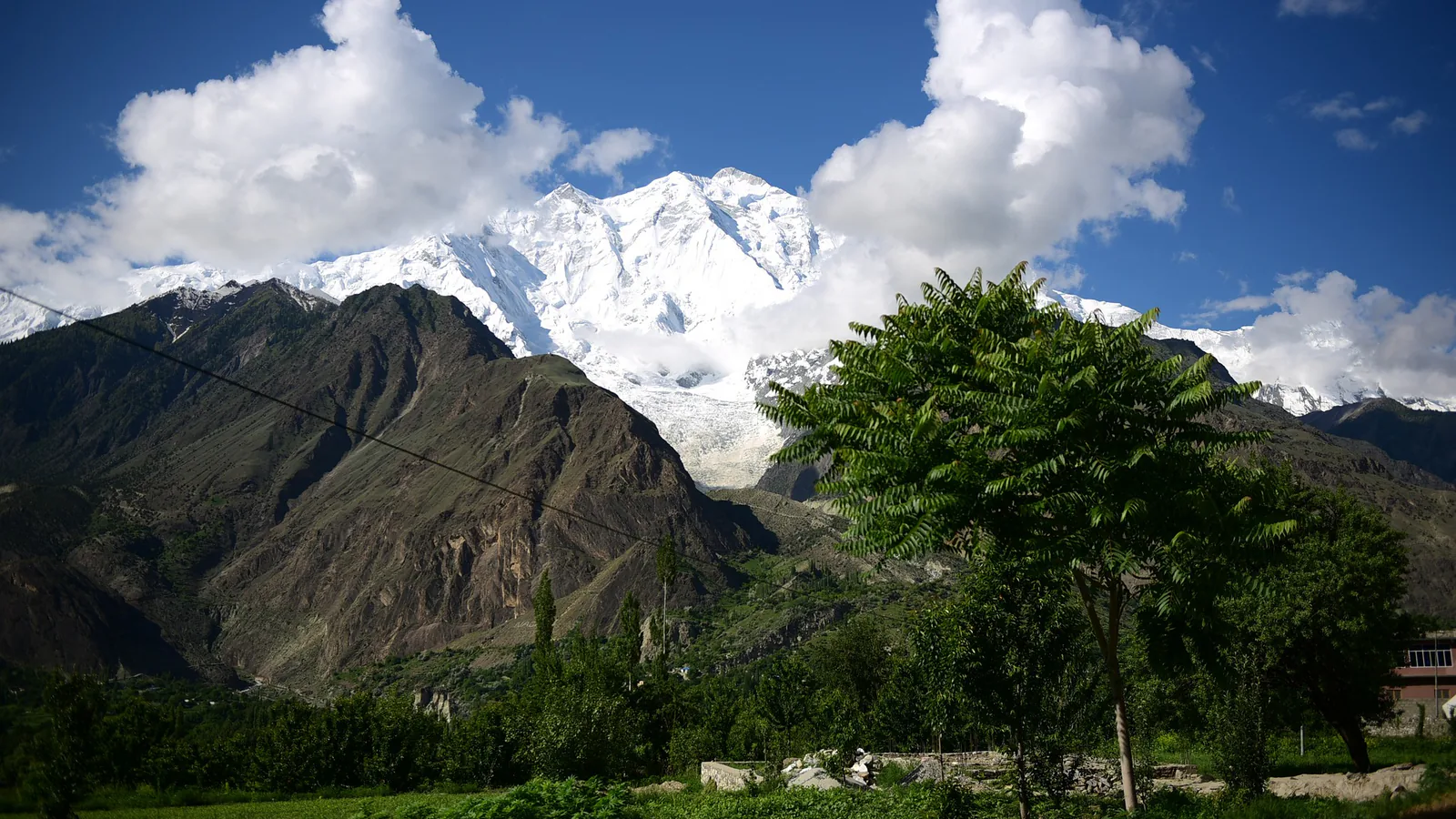 Rakaposhi und das Hunza-Tal im Norden Pakistans