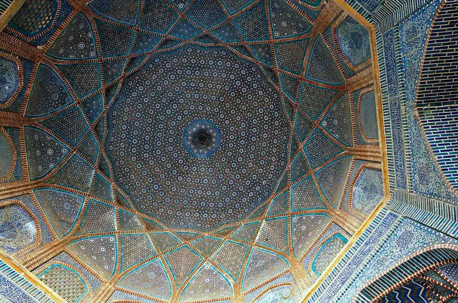 Shah-Jahan-Moschee in Thatta – redaktionelles Seitenbild