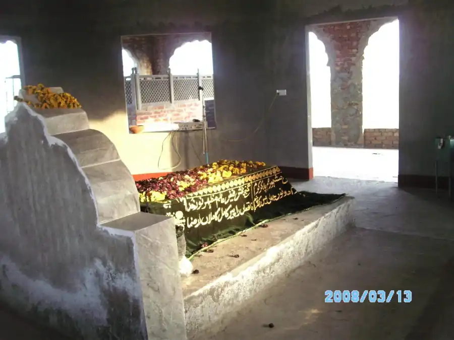 Sheikhupura: Hiran Minar und Stadtprofil – redaktionelles Seitenbild
